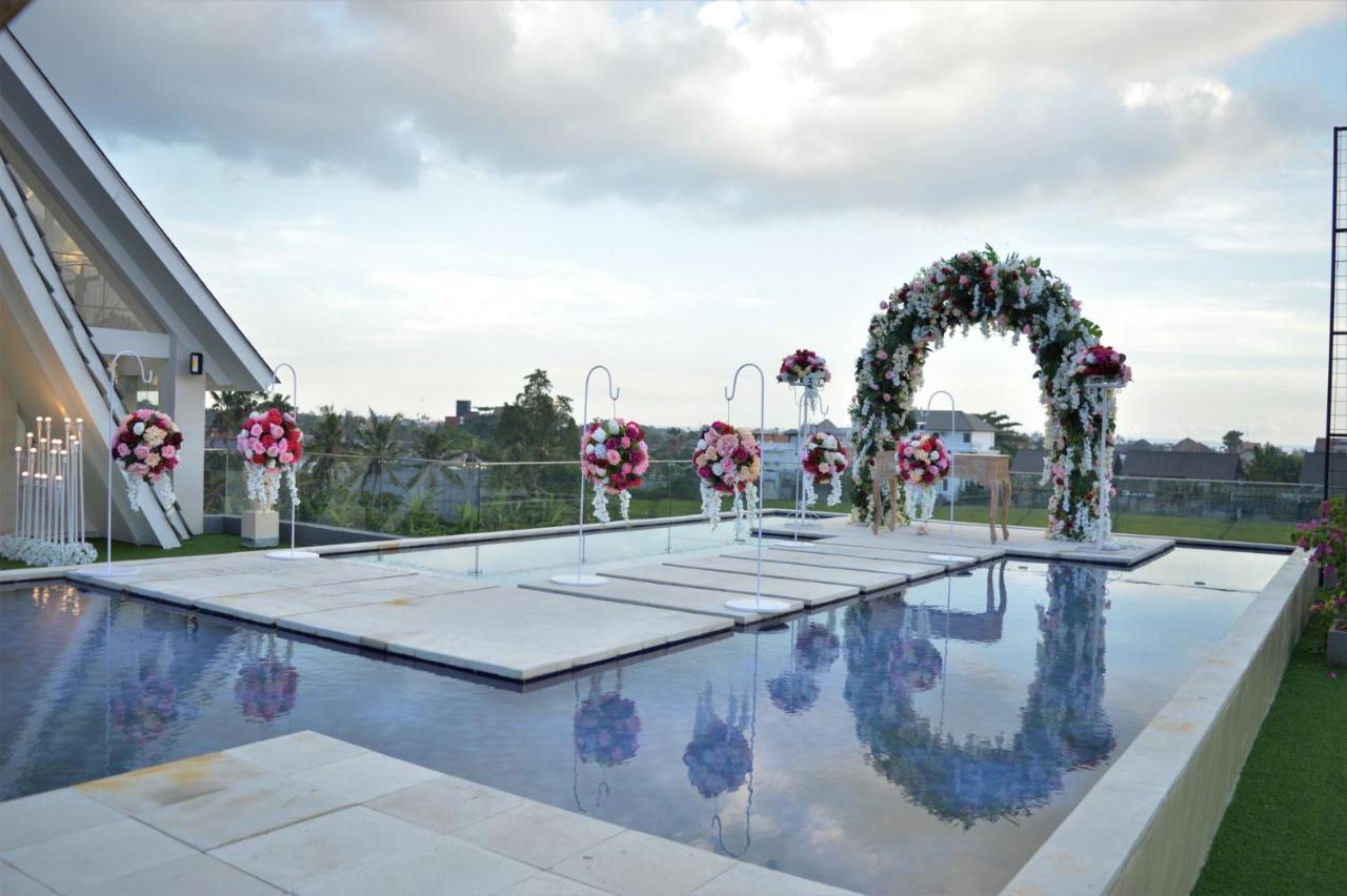 Tirtha Khayangan Hotel Canggu Екстериор снимка